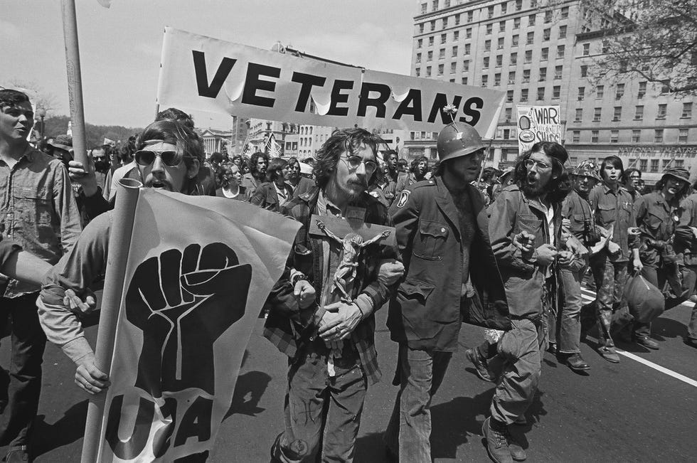 Crowd, Monochrome, Hat, Street, Public event, Black-and-white, Monochrome photography, Protest, Rebellion, Banner, 